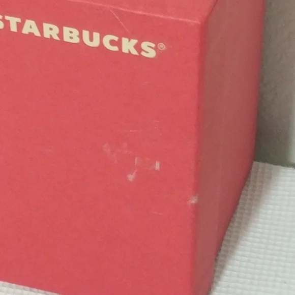 Starbucks Red Box - Picture 7 of 7